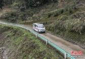 贵州凤冈：“流动医院”穿行山间 解山区老人看病之难